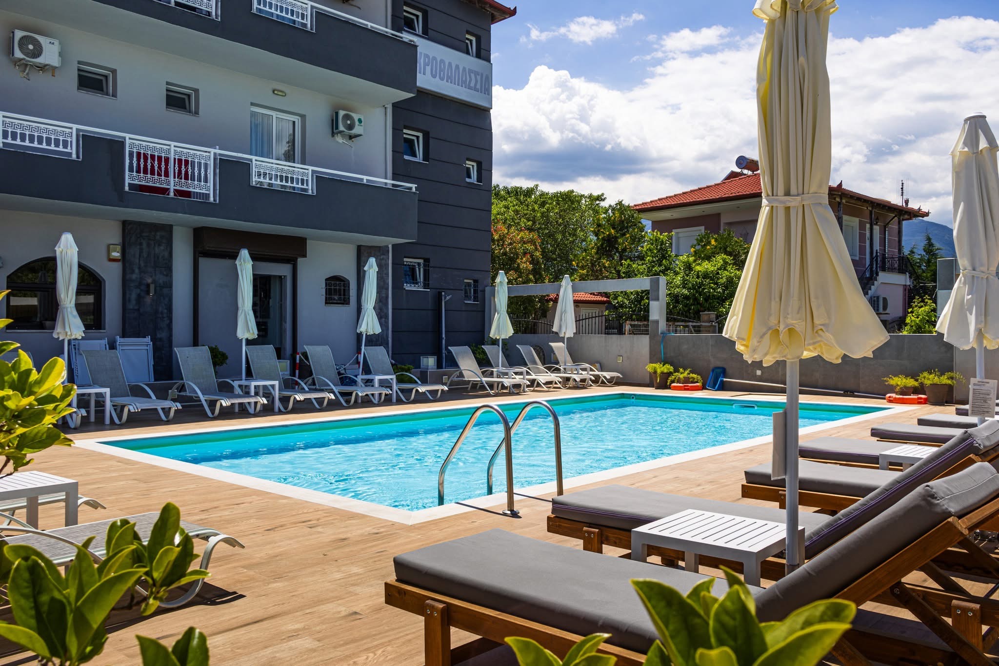 Tiara Holidays - Akrothalassia - pool area